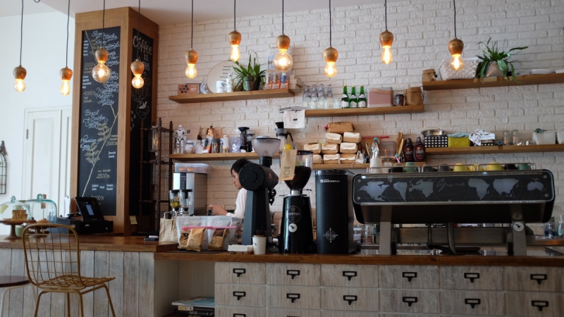 boutique-LA MARTRE-min_coffee_shop_light_cafe_coffee_shop-32620